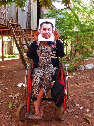 A member of a forced evicted community in the surroundings of Ph